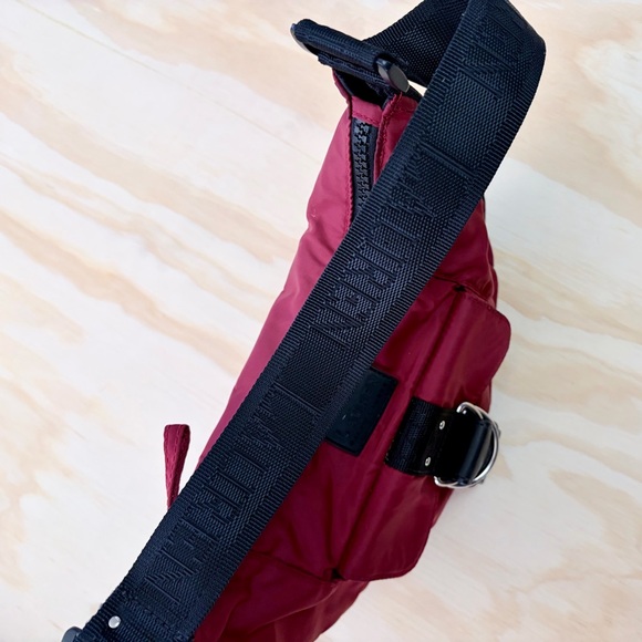 Lauren Ralph Lauren Red Nylon Shoulder Bag Y2K Buckle Hobo Baguette - Picture 5 of 10